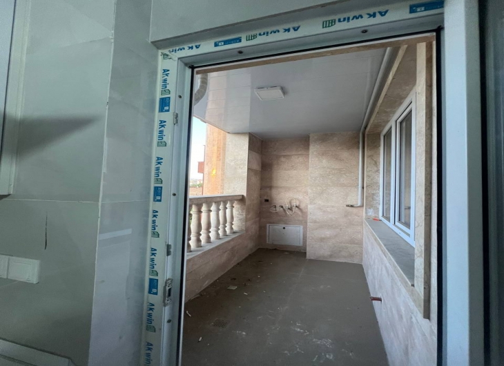 اپارتمان ازادگان۱۲۵ متر