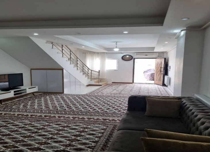 ویلایی فرمانداری۱۰۰ متر