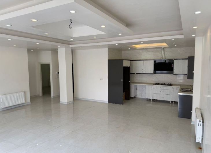 اپارتمان هفده شهریور شرقی۱۲۳ متر