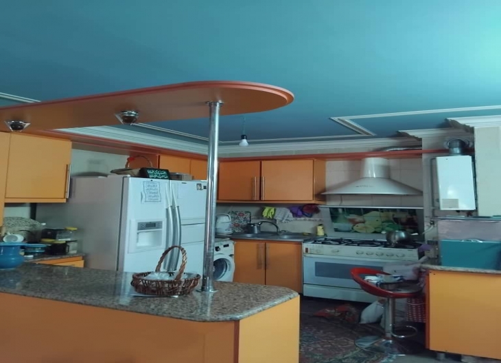 اپارتمان طالقانی شرقی ۷۵ متر