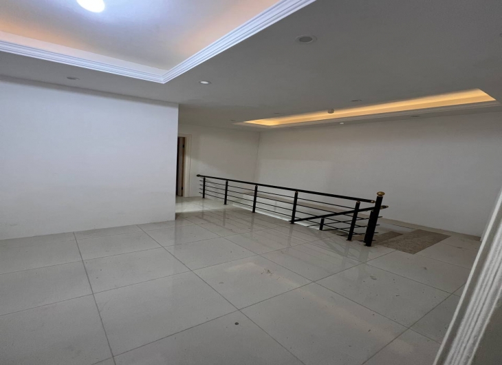 ویلایی بلوار جهاد۱۱۰متر