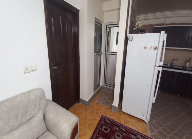 اپارتمان هفده شهریور غربی۸۳ متر