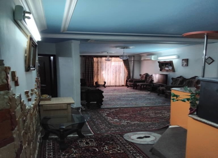 اپارتمان طالقانی شرقی۷۵ متر