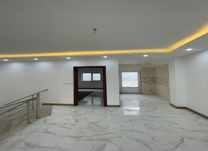 ویلایی یادبود۱۰۰ متر