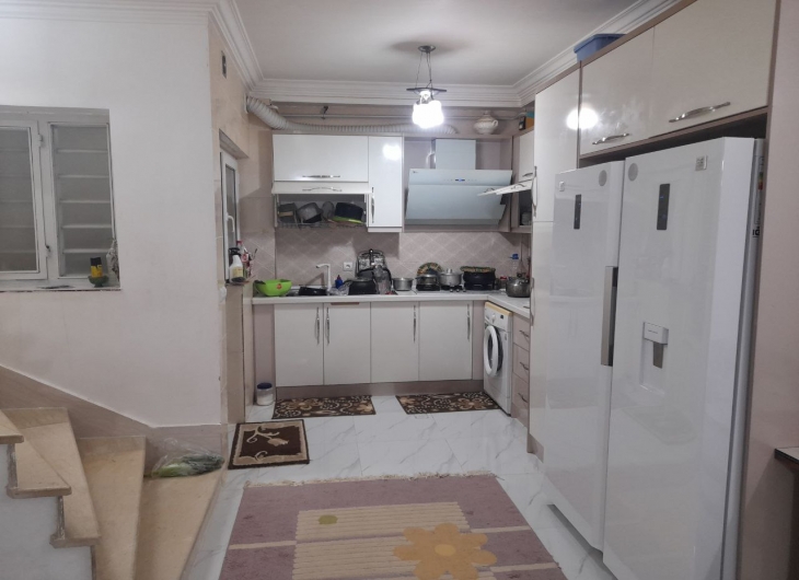 ویلایی مقدادی۱۰۰ متر