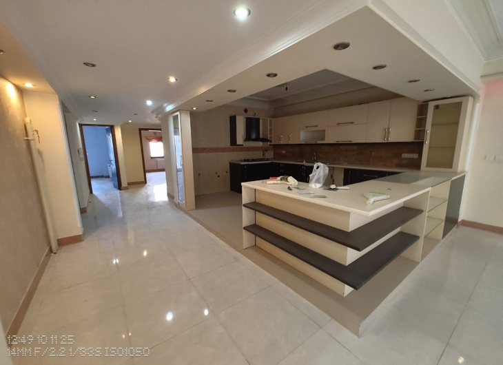 اپارتمان مدرس ۱۵۰ متر