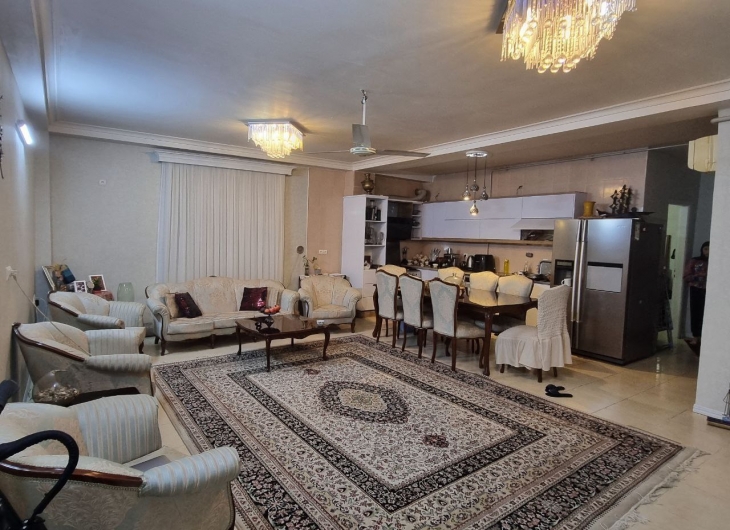 اپارتمان شریعتی شرقی۸۱ متر