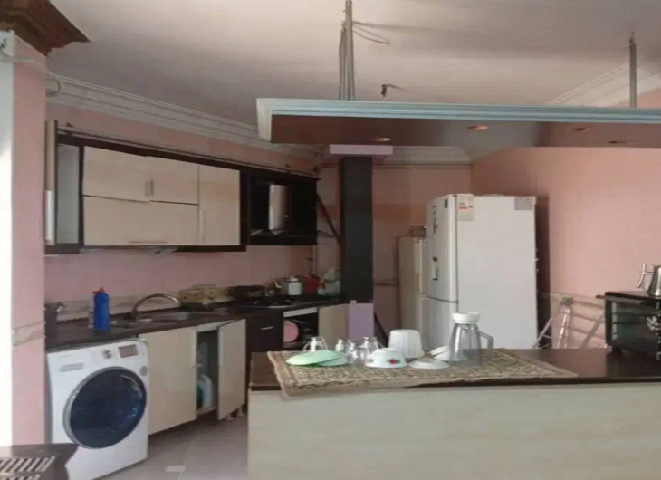 اپارتمان گلشن شرقی ۸۳ متر