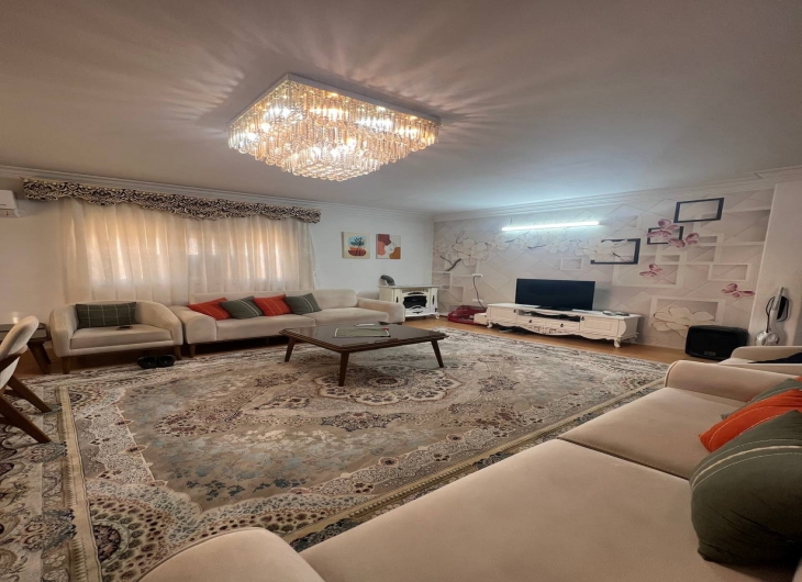 اپارتمان بهارستان۹۰ متر