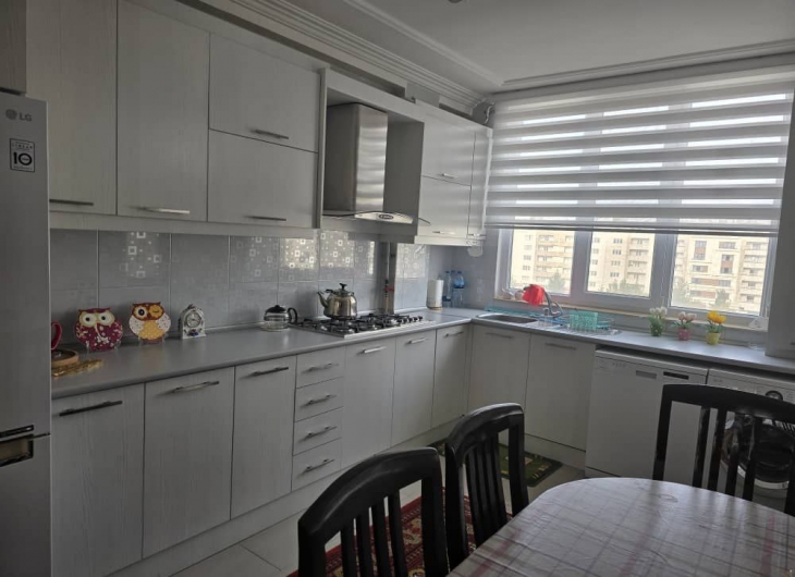 اپارتمان دور دریاچه ۱۱۵ متر