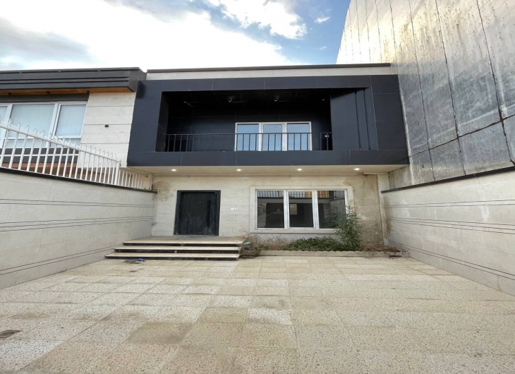 ویلایی بلوار بصیرت۱۴۰ متر