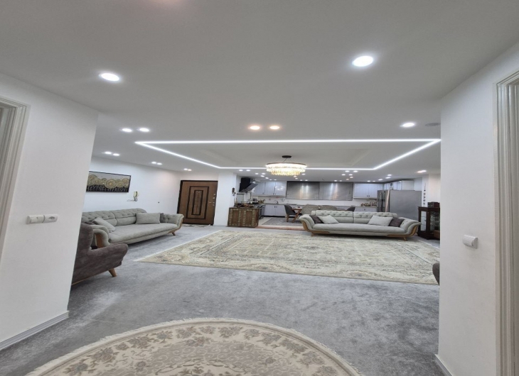 اپارتمان خیام جنوبی۱۰۰ متر