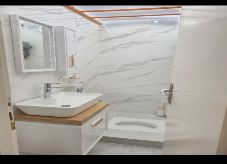 اپارتمان خیام جنوبی۱۰۰ متر