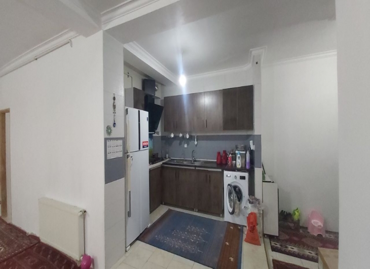 اپارتمان گلشن شرقی۹۲ متر