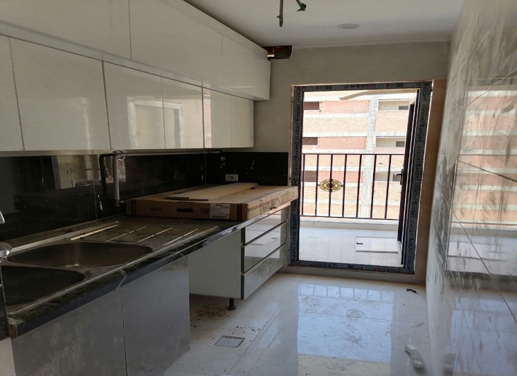 اپارتمان هفده شهریورشرقی۱۲۰ متر