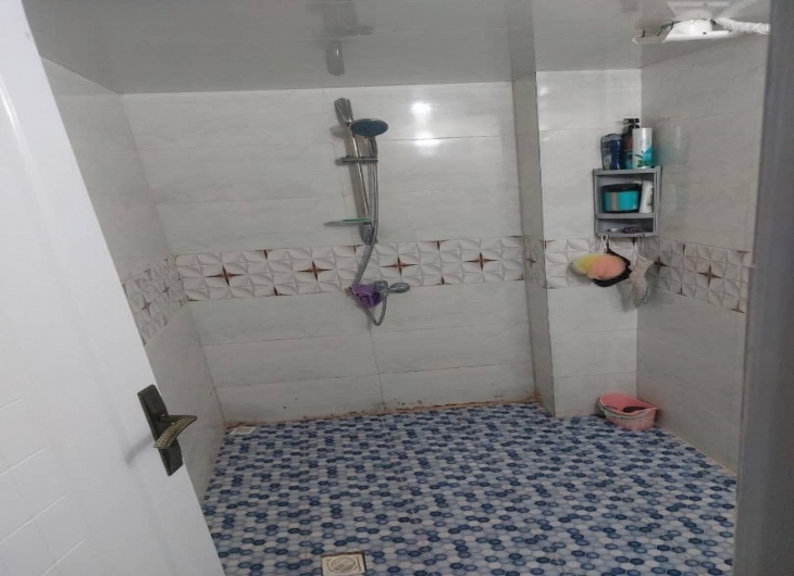 ویلایی شقایق۱۶۵ متر