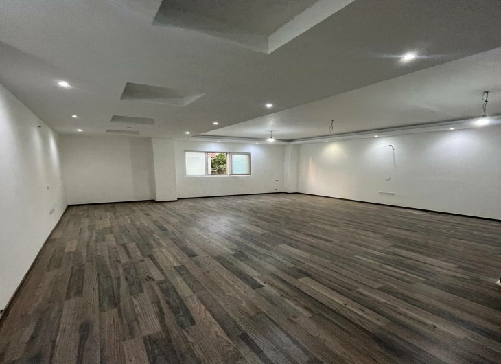 اپارتمان شهدا شرقی۱۱۰ متر