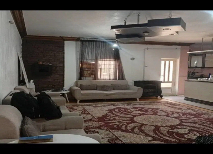 اپارتمان گلشن شرقی۸۵متر