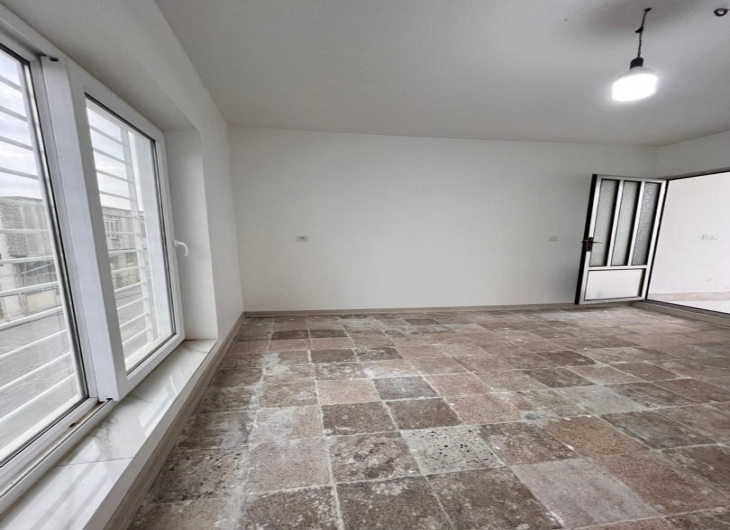 ویلایی فرودگاه۸۰متر