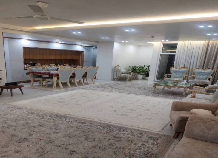 آپارتمان دانش جنوبی ۱۳۷ متر 