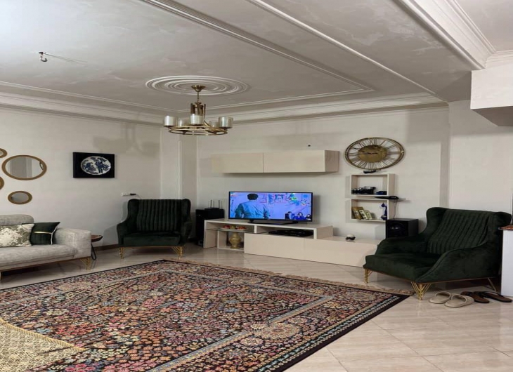 اپارتمان خیام جنوبی۹۷ متر