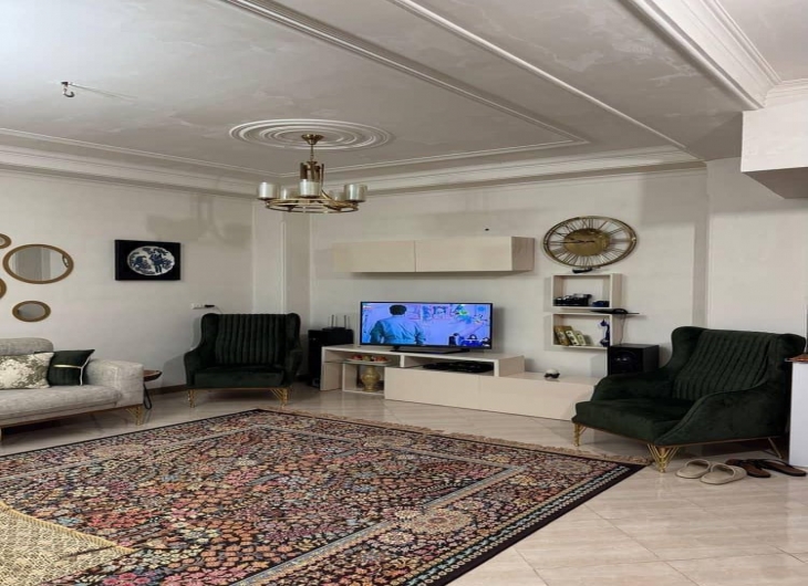 اپارتمان خیام جنوبی۹۷ متر