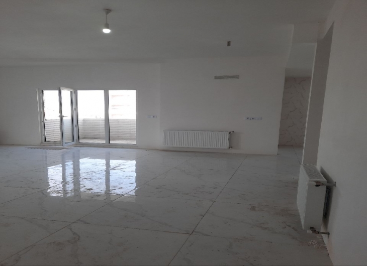 اپارتمان میدان محمدی۱۱۸ متر