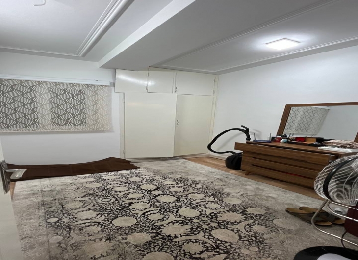 اپارتمان ازادگان۷۲ متر