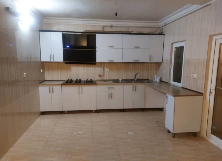 اپارتمان ازادگان۹۷ متر