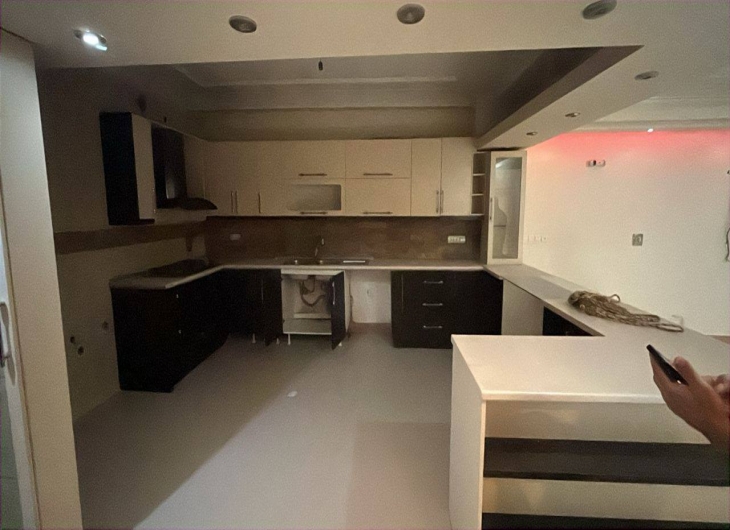 اپارتمان مدرس۱۵۰ متر