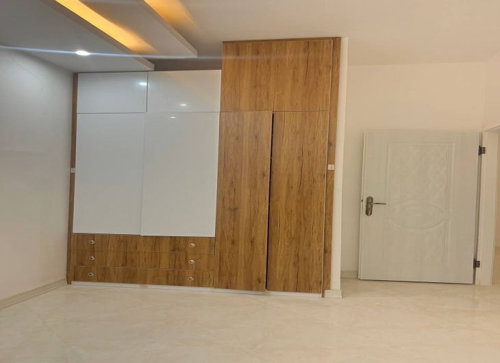 آپارتمان شهید رمضانی۱۲۲،۵ متر