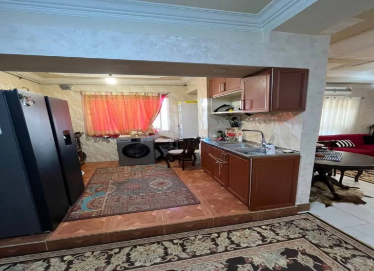 اپارتمان شقایق۷۵ متر