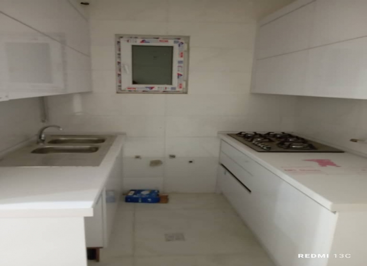 آپارتمان بلوار دانشجو ۱۴۵متر 