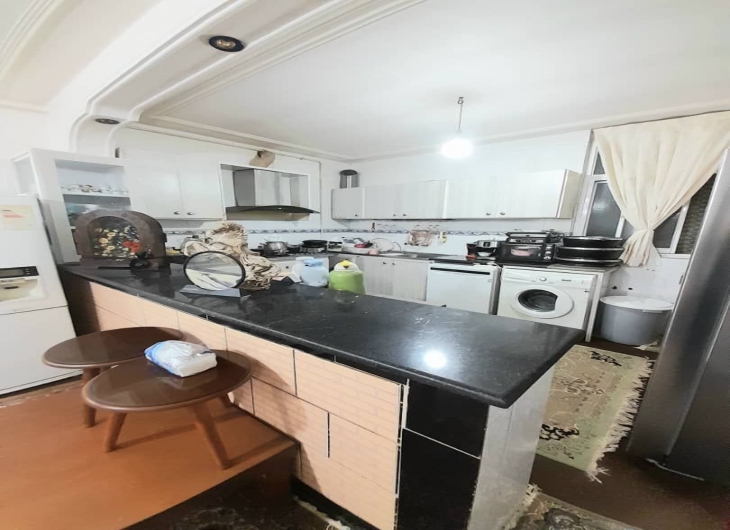 آپارتمان ملک الشعرا ۱۳۱ متر 