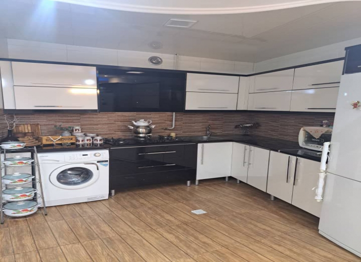 ویلایی تقی اباد۲۹۵ متر