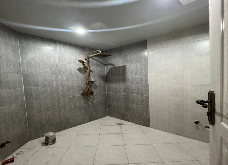 اپارتمان شهید رمضانی۱۲۲،۵ متر