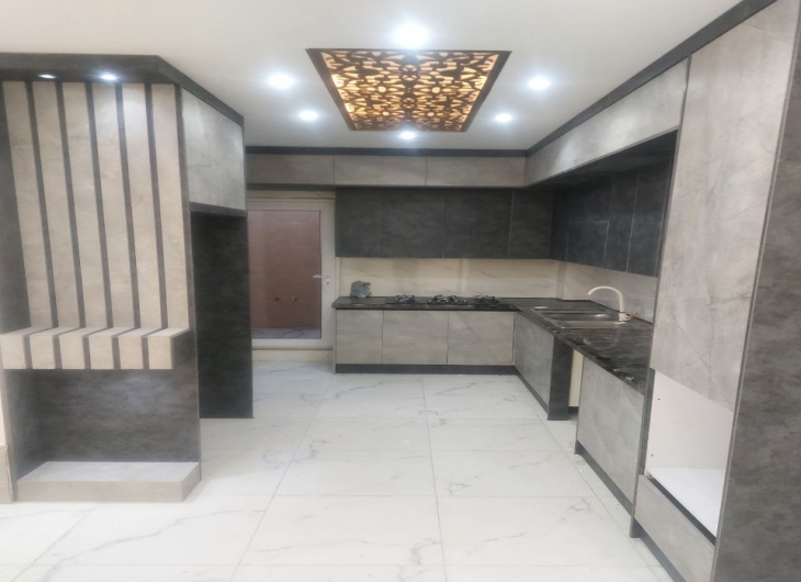 ویلایی دانشگاه ازاد ۱۲۵ متر