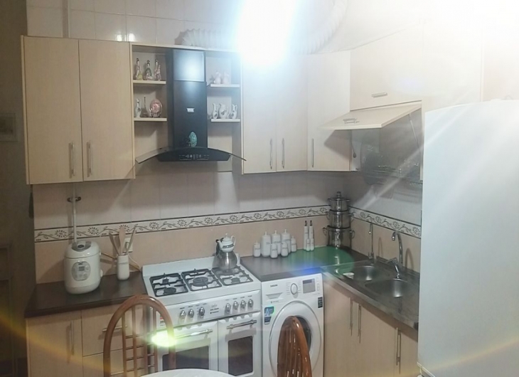 آپارتمان بلوار ازادگان ۸۰ متر