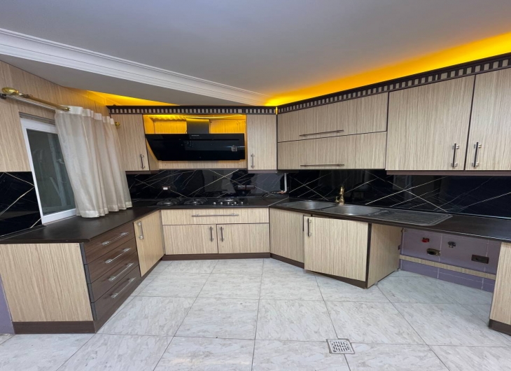 آپارتمان ۱۷ شهریور ۱۰۵ متر