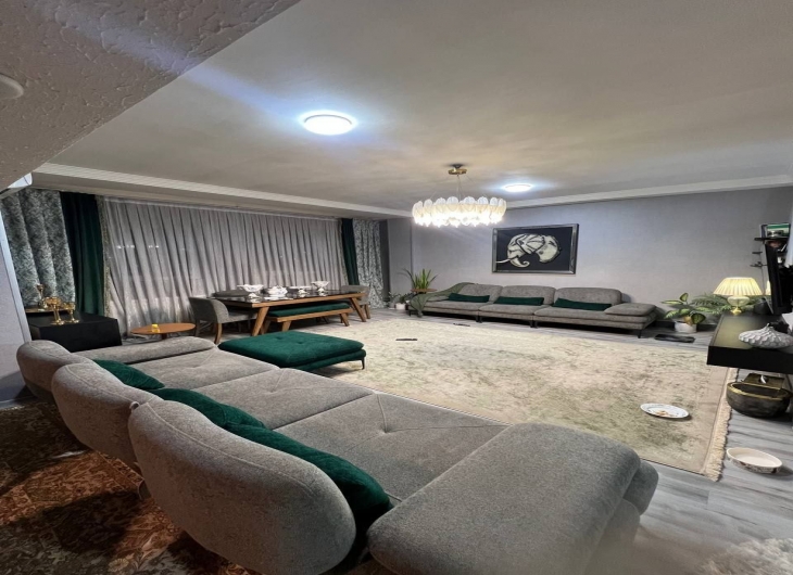 اپارتمان صدرا ۹۵ متر