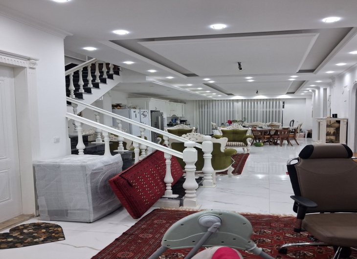 ویلایی کمربندی 180 متر 