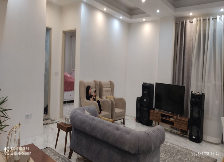 آپارتمان اندیشه 94 متر. 