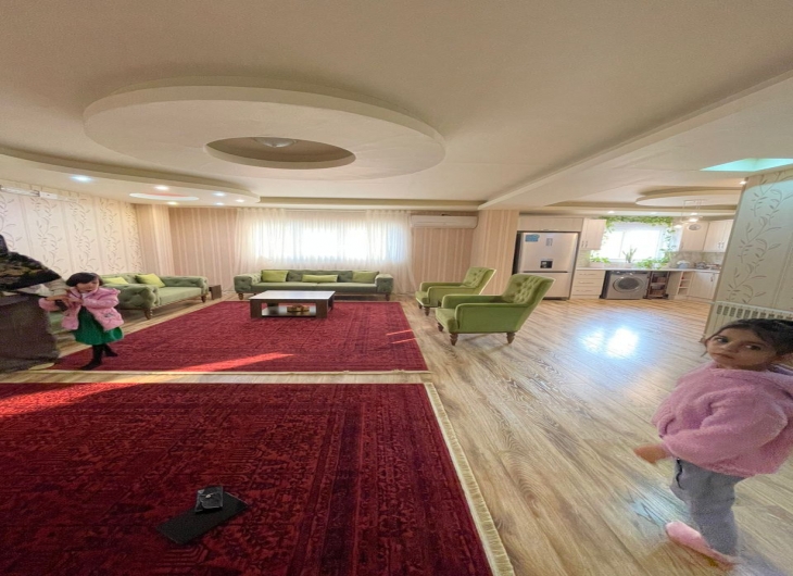 اپارتمان نامجو۱۳۰ متر