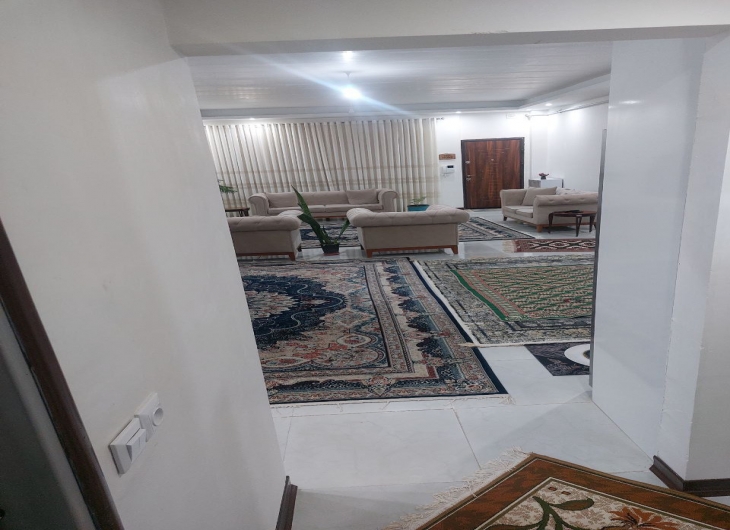 ویلایی شقایق۱۶۵ متر