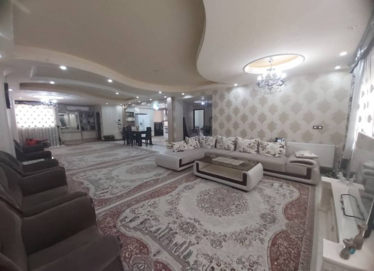 اپارتمان خیام جنوبی۱۵۵ متر