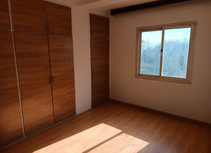 اپارتمان شقایق۹۰ متر