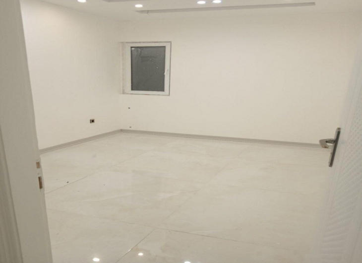 اپارتمان کوشش۱۱۲ متر