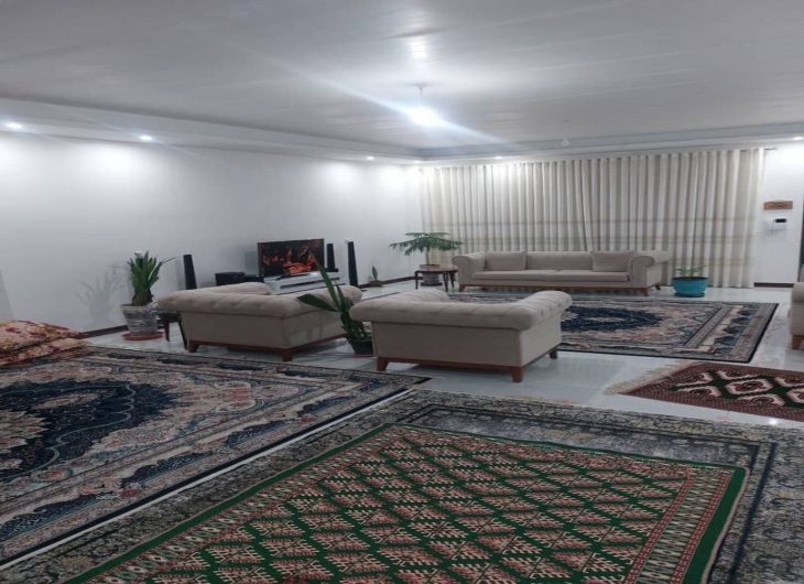 ویلایی شقایق۱۶۵ متر