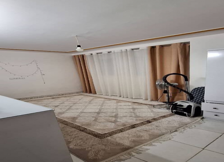 اپارتمان ازادگان۶۸ متر