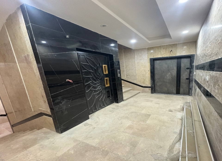 اپارتمان هفده شهریور۱۱۷ متر